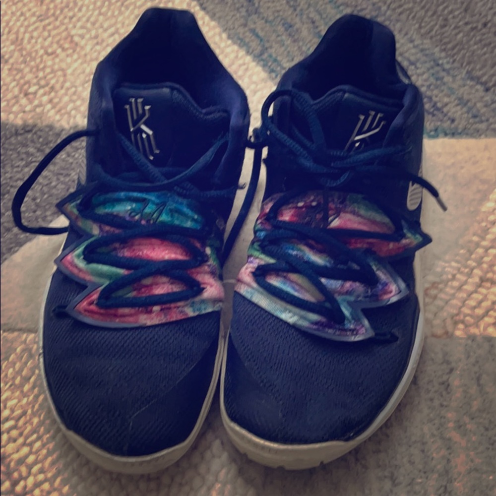 Nike Azurie basketball shoes youth size 5Y